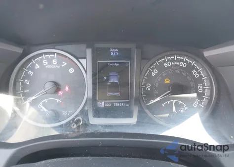 2018 Toyota Tacoma Trd Off Road z USA, uszkodzony, nr VIN 3TMCZ5AN5JM175269